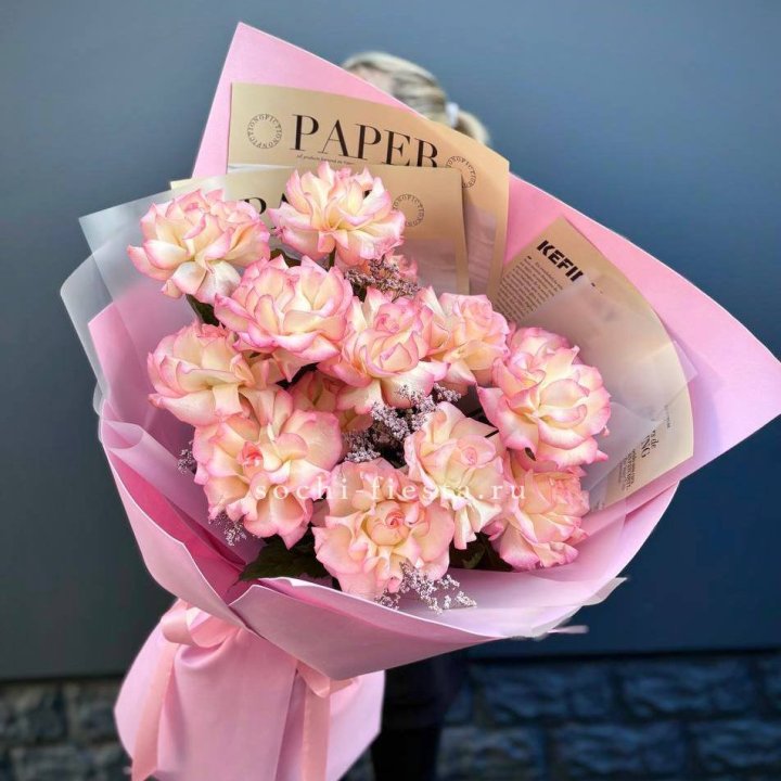 15 французских роз "Джумилия" в Хабаровске