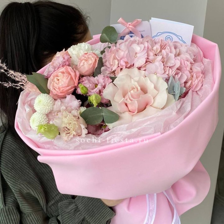 Авторский букет "Пинки" в Хабаровске
