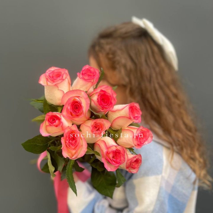 11 роз "Джумилия" в Хабаровске