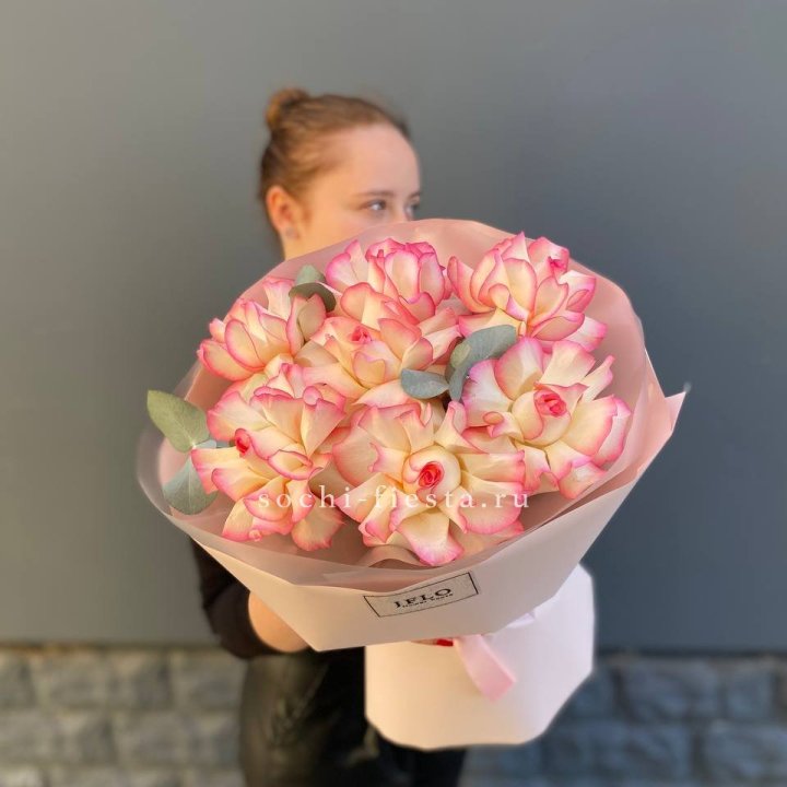 7 французских роз Джумилия в Хабаровске