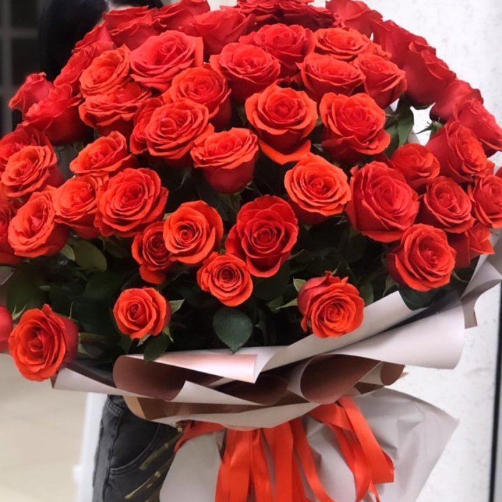 Букет высоких эквадорских роз  в Хабаровске