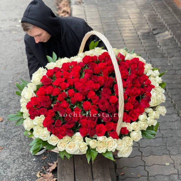 201  роза в корзине   в Хабаровске