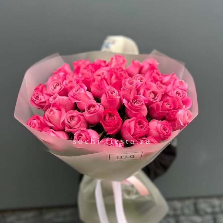 Роза малиновая в Хабаровске