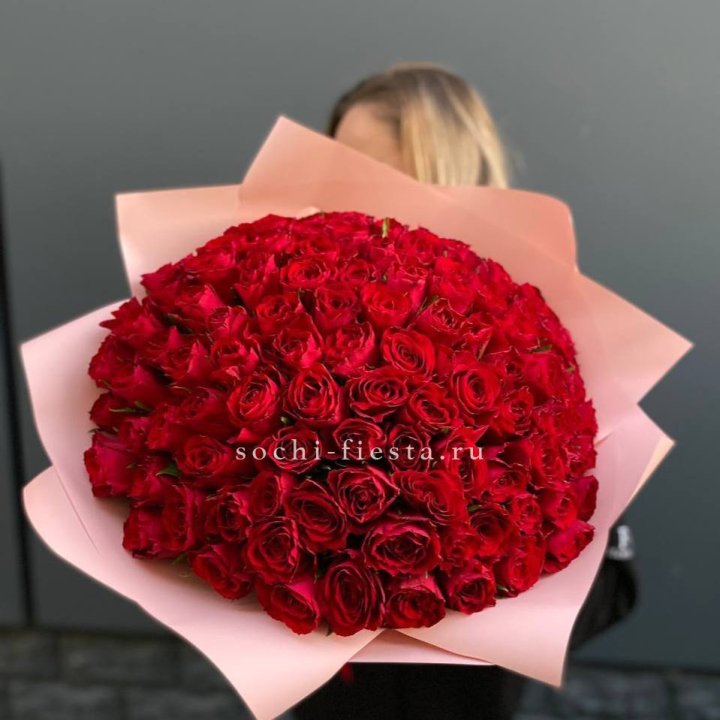 101 роза мадам ред в Хабаровске