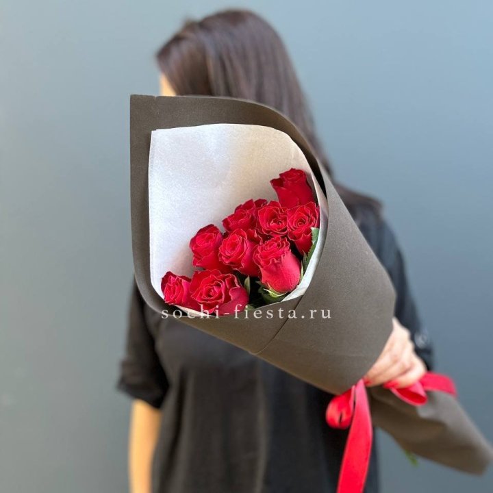 9 красных роз в фоамиране в Хабаровске