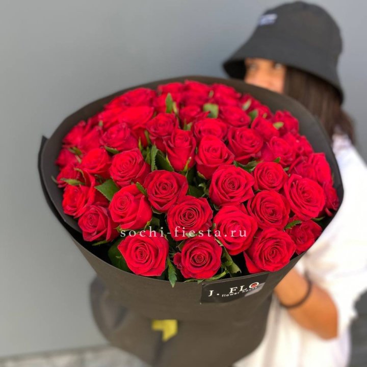 51 роза "Блек" в Хабаровске