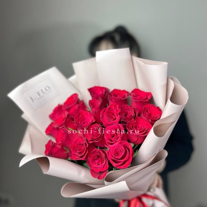 21 красная роза  в Хабаровске