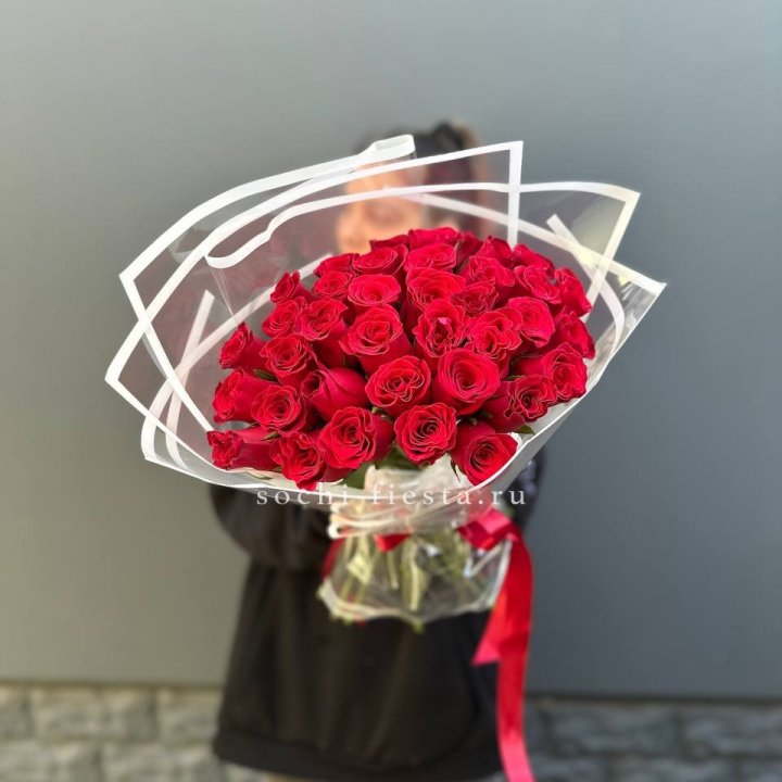 31 красная роза в Хабаровске