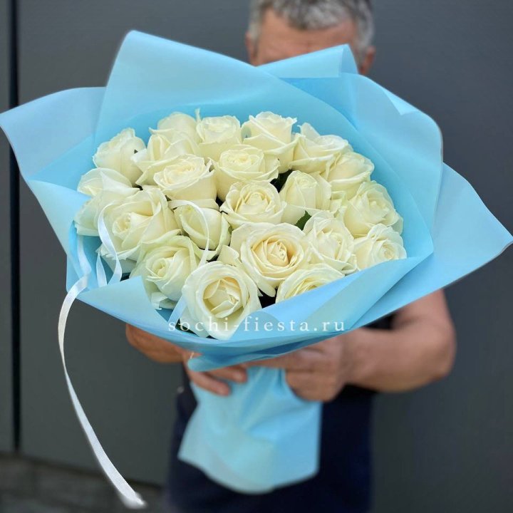 21 белая роза в Хабаровске