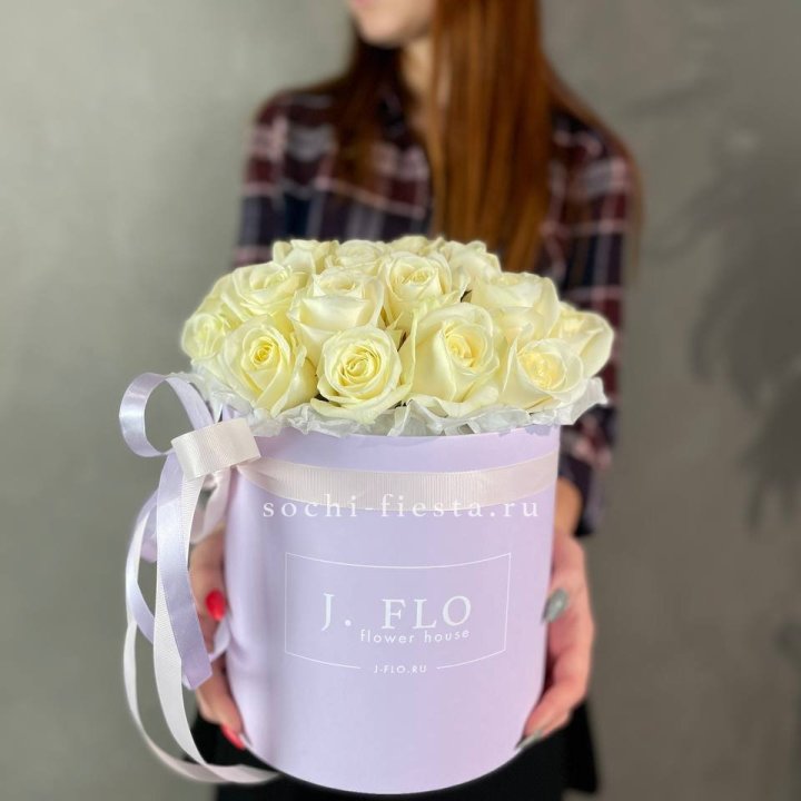 25 роз в цилиндре  в Хабаровске