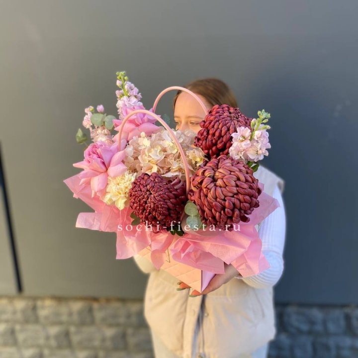 Сумочка нежная с бигуди в Хабаровске