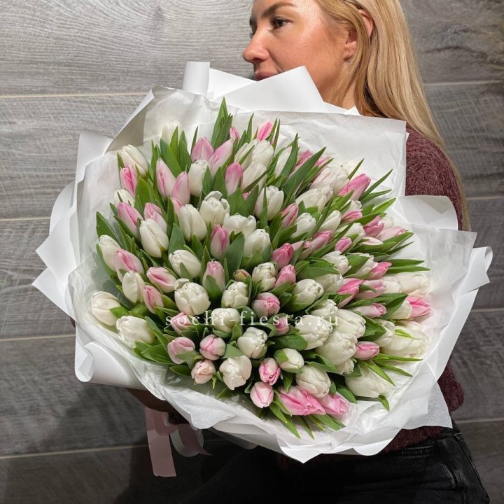 101 тюльпан нежный микс в Хабаровске